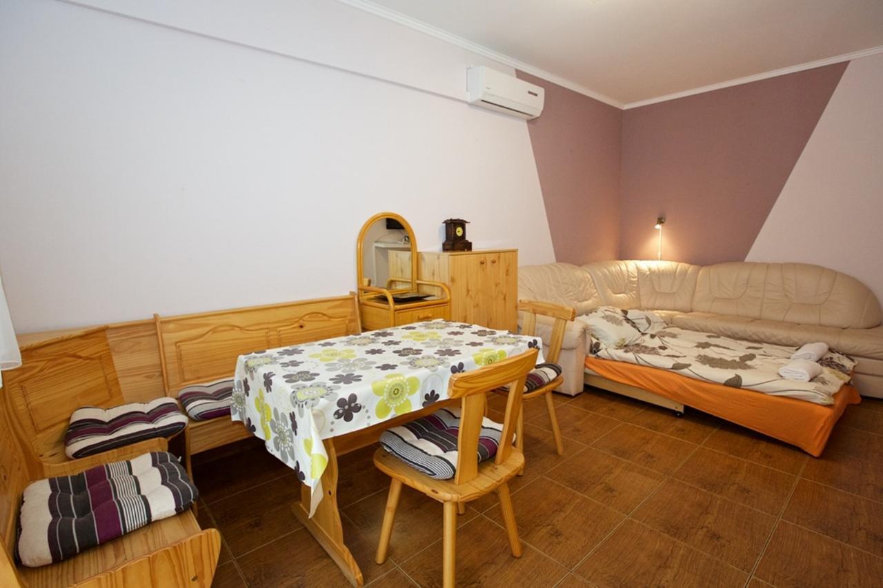 Zoli Apartmanok-Maya Koelcsey 34-36 Hajdúszoboszló Extérieur photo