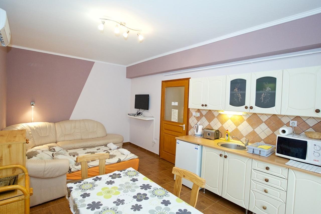 Zoli Apartmanok-Maya Koelcsey 34-36 Hajdúszoboszló Extérieur photo