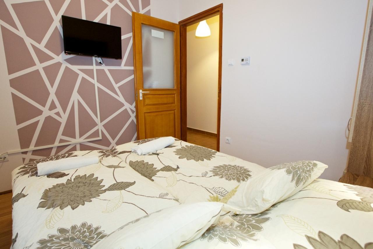 Zoli Apartmanok-Maya Koelcsey 34-36 Hajdúszoboszló Extérieur photo